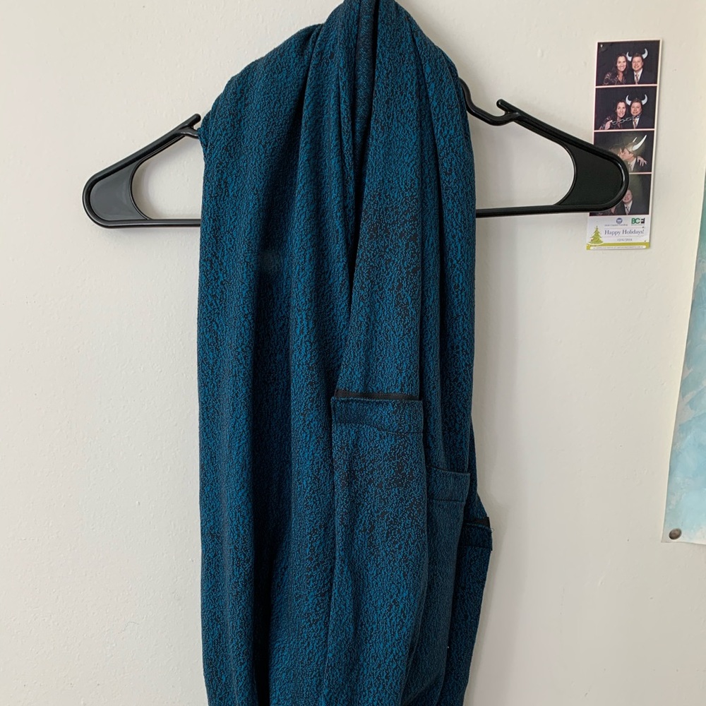 Lululemon circle scarf/wrap